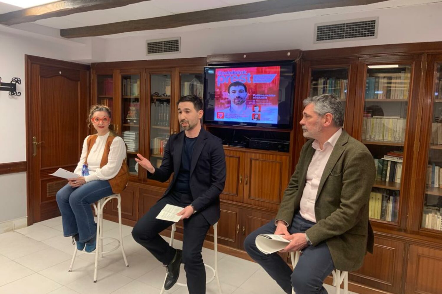 ISAAC PALENCIA: «ES URGENTE ATACAR LAS CAUSAS DE LA DESIGUALDAD, COMO EL PARO Y LA PÉRDIDA DE EMPRESAS EN ERRENTERIA»